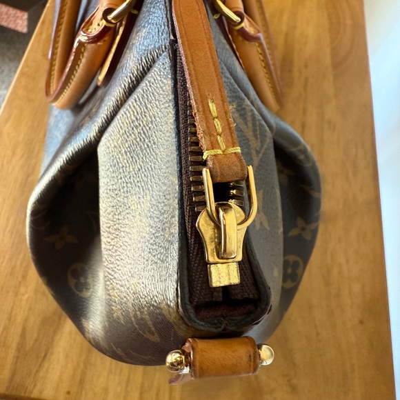 Louis Vuitton Monogram Turenne MM - Picture 5 of 15